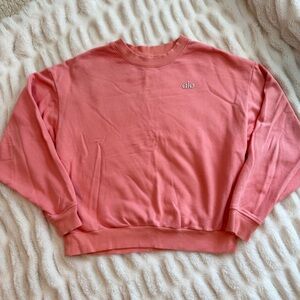 ALO Yoga Strawberry Lemonade Accolade Sweatshirt